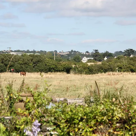 Double Guernesey Dans Maison, Au Calme Sur Le Gr223 Bed & Breakfast 3*