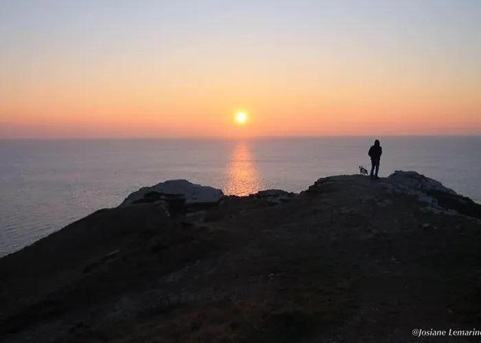 Double Guernesey Dans Maison, Au Calme Sur Le Gr223 Bed & Breakfast