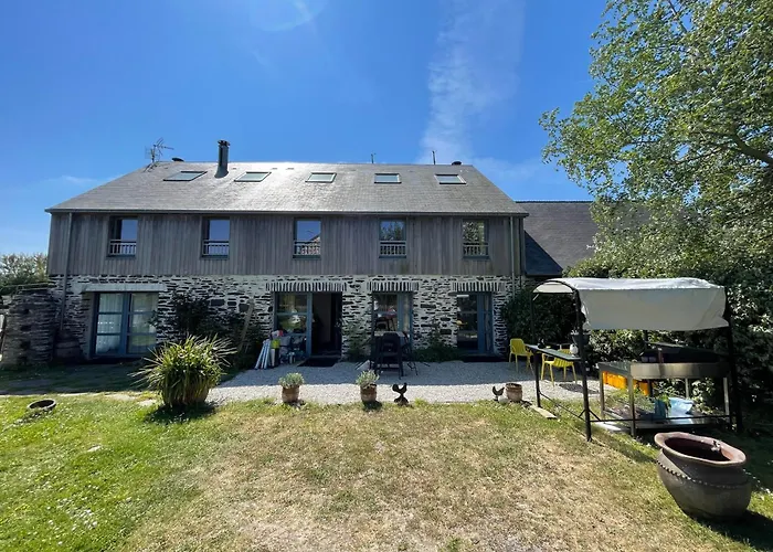 Double Guernesey Dans Maison, Au Calme Sur Le Gr223 Bed & Breakfast